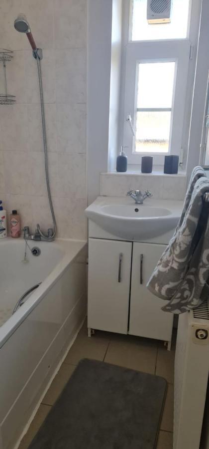 Appartement Stylish & Cozy 2-bedroom Flat In Hoxton & Shoreditch Londen